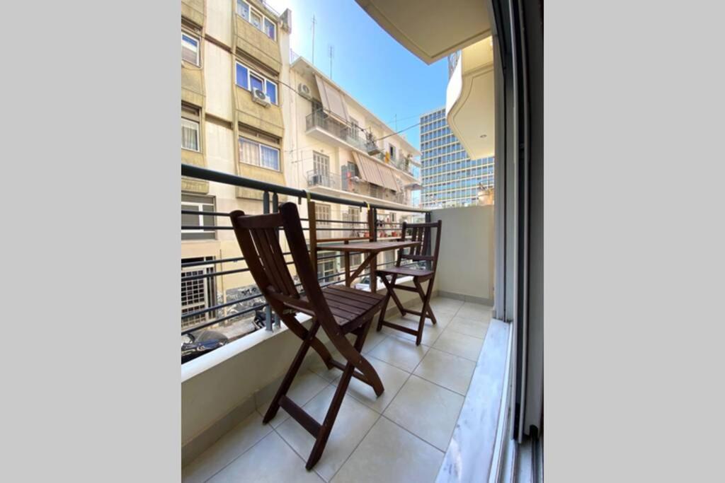 Nikitas' Apartment By The Tube Athens Luaran gambar