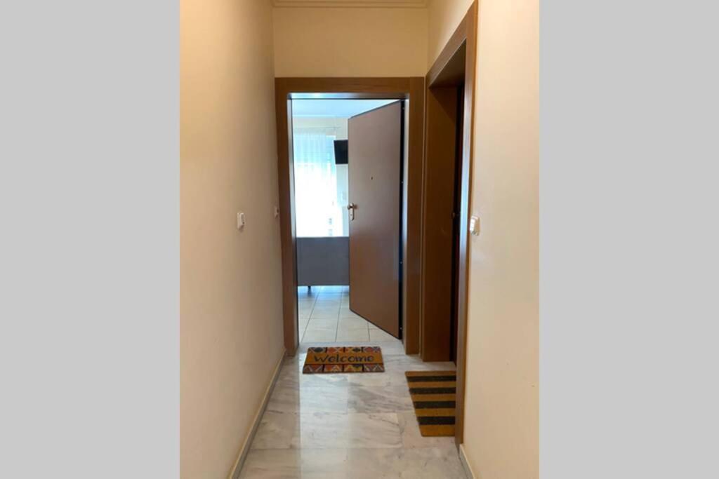 Nikitas' Apartment By The Tube Athens Luaran gambar